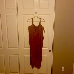 Brown Jumpsuit W/ Pockets.